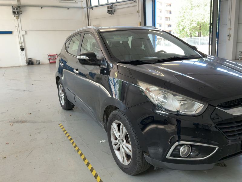 Hyundai ix35 1.7 CRDi Comfort 2WD 2012 – снимка на щета