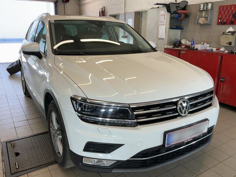 Volkswagen Tiguan 2.0 TDI Highline 4Motion BlueMotion Tech 2016 – снимка 12