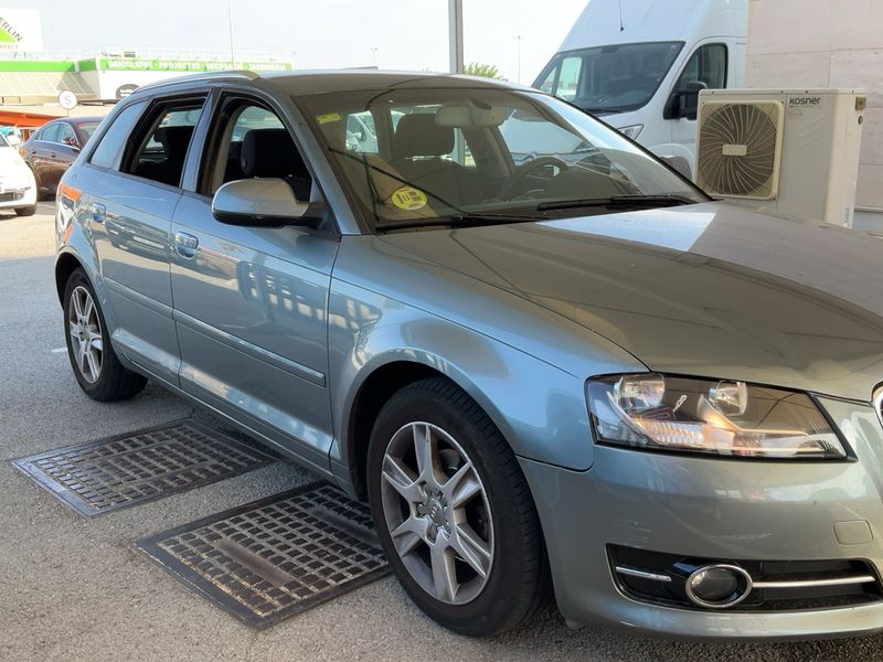 Audi A3 Sportback 1.6 TDI Attraction 2012 – снимка 12