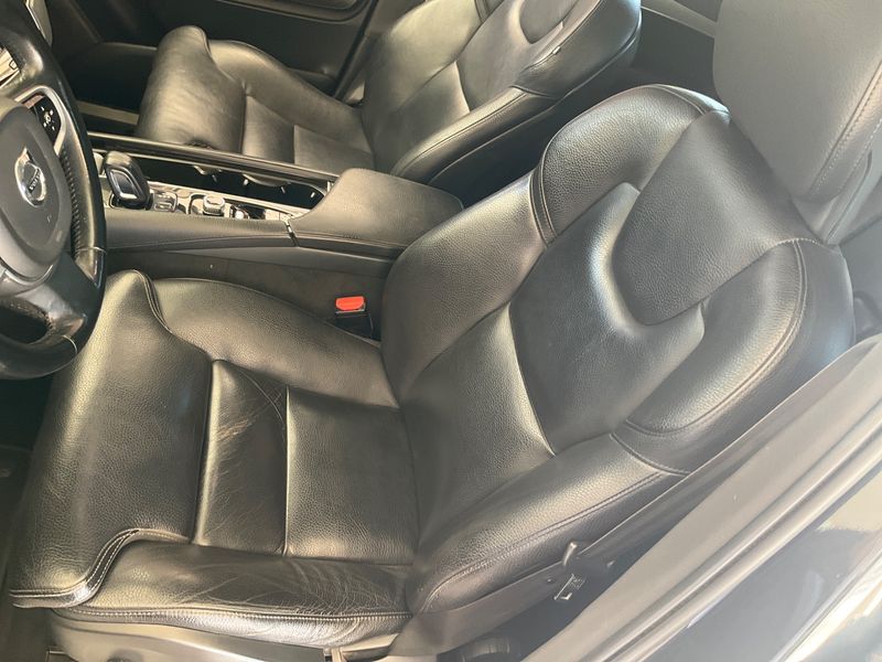 Volvo XC90 2.0 B5 Diesel Mild-Hybrid Momentum Pro AWD 2020 – снимка 29