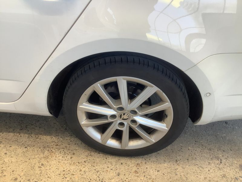 Skoda Octavia 2.0 TDI Elegance 2015 – снимка 5