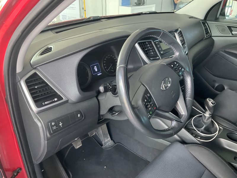 Hyundai Tucson 1.7 CRDi Comfort ISG 2WD 2017 – снимка 25
