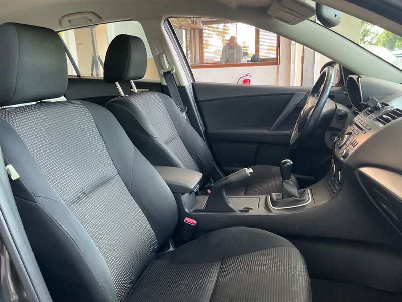 Mazda 3 1.6 CD Diesel Confort 2013 – снимка 3