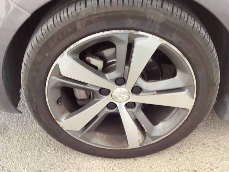 Peugeot 308 1.6 e-HDi Allure 2015 – снимка 3