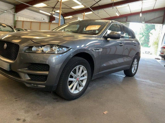 Jaguar F-Pace 20d Portfolio AWD 2016 – снимка 2