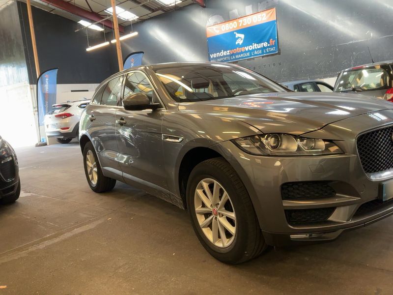 Jaguar F-Pace 20d Portfolio AWD 2016 – снимка 12