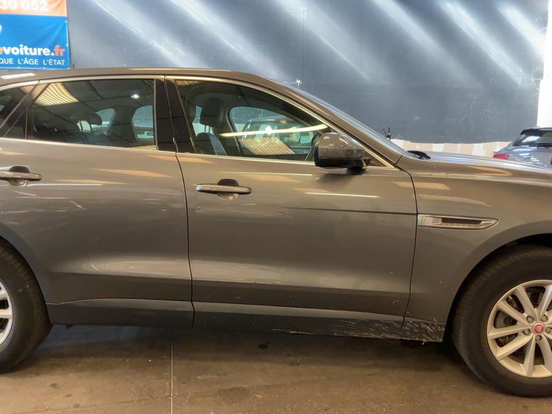 Jaguar F-Pace 20d Portfolio AWD 2016 – снимка 10