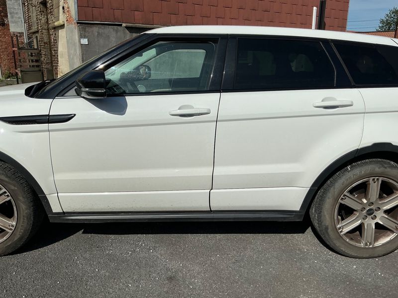 Land Rover Evoque 2.2 Td4 Dynamic 2012 – снимка 4