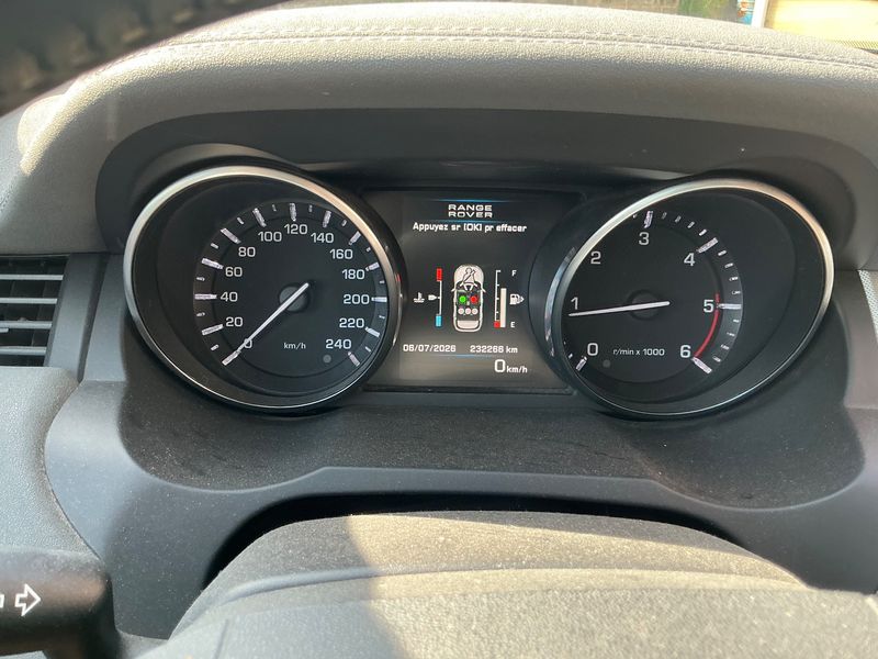 Land Rover Evoque 2.2 Td4 Dynamic 2012 – снимка 18