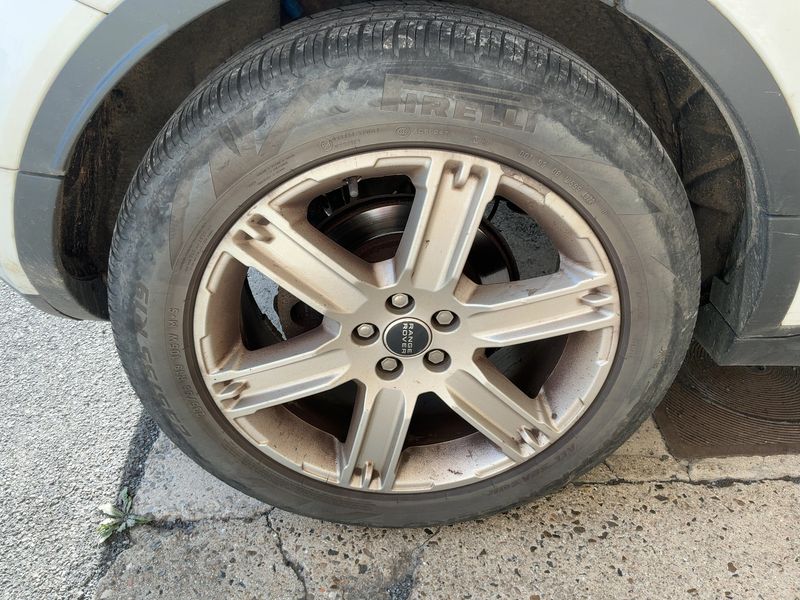 Land Rover Evoque 2.2 Td4 Dynamic 2012 – снимка 9