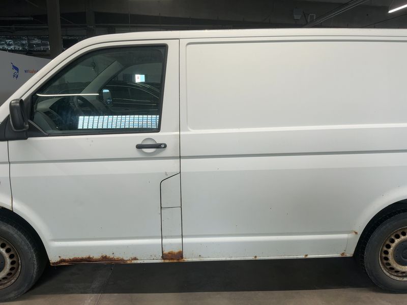 Volkswagen T5 Transporter 1.9 TDI Kasten 2007 – снимка 4