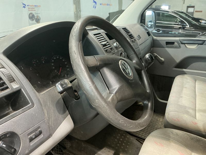 Volkswagen T5 Transporter 1.9 TDI Kasten 2007 – снимка 34