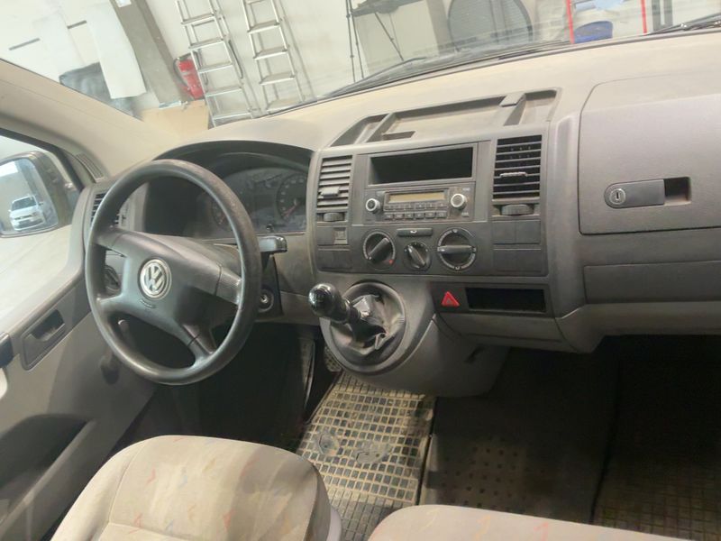 Volkswagen T5 Transporter 1.9 TDI Kasten 2007 – снимка 17