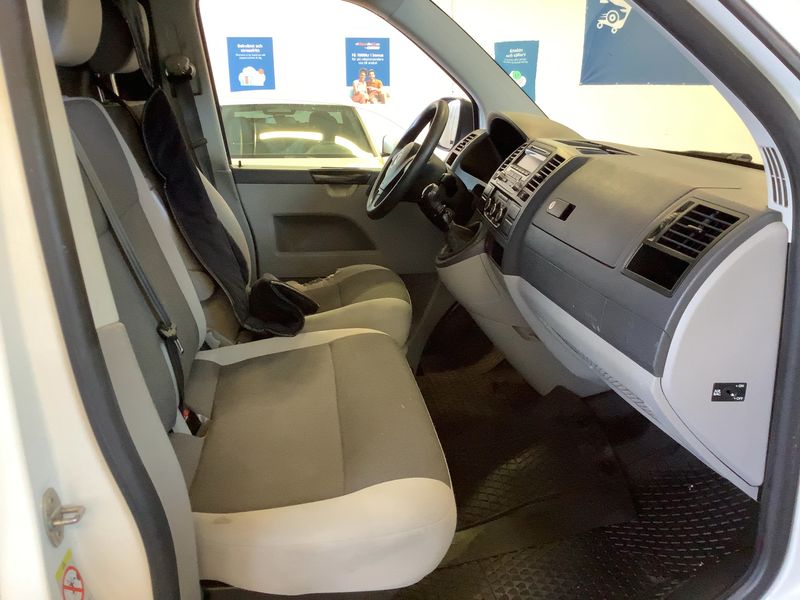 Volkswagen T5 Transporter 2.0 TDI Kasten lang 2014 – снимка 17