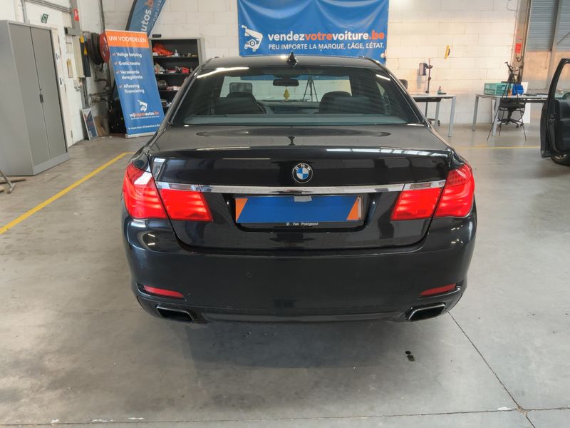 BMW 7er 740i 2010 – снимка 7