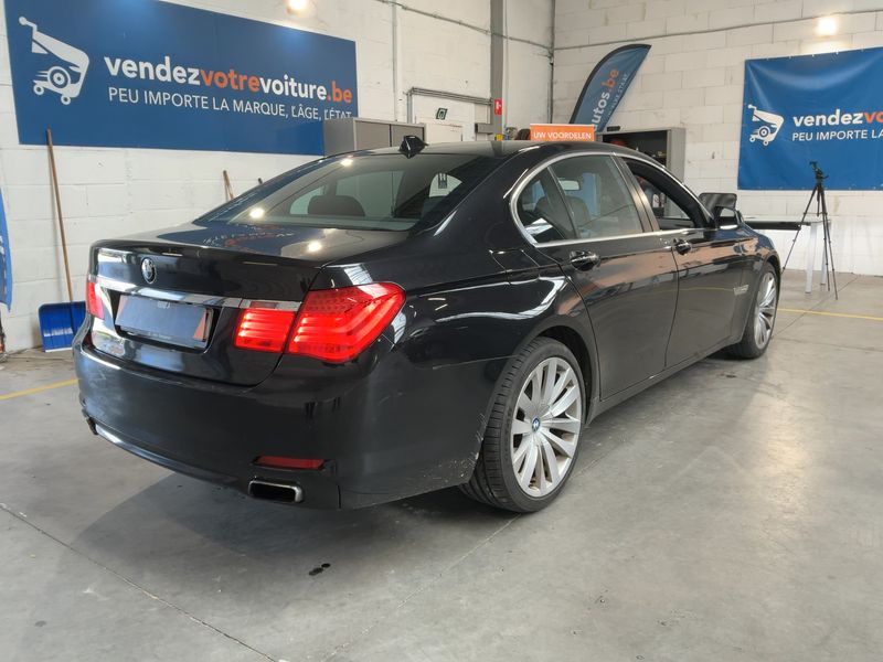 BMW 7er 740i 2010 – снимка 8