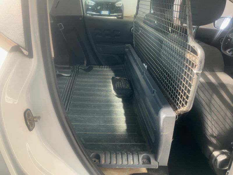 Citroen C3 1.2 PureTech Van 2021 – снимка 19