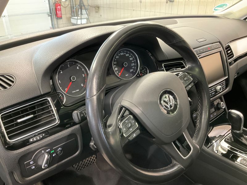 Volkswagen Touareg 3.0 V6 TDI BlueMotion Tech 2016 – снимка 29