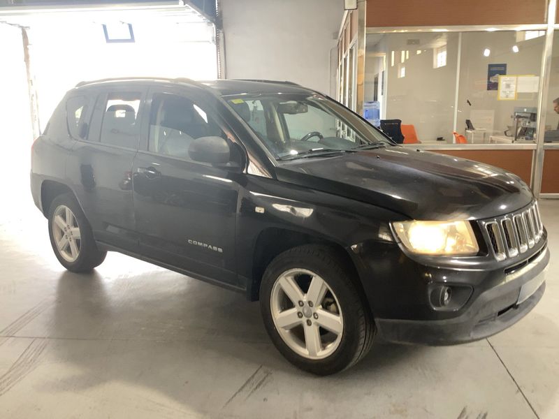 Jeep Compass 2.2 CRD Limited 4x4 2011 – снимка 12