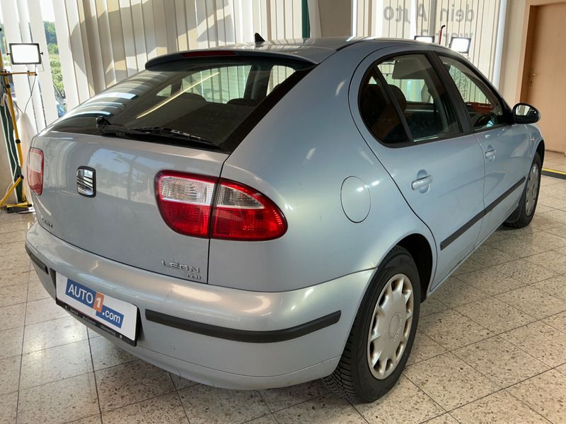 Seat Leon 1.9 TDI Stella 2005 – снимка 2