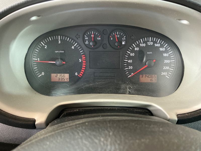 Seat Leon 1.9 TDI Stella 2005 – снимка 4