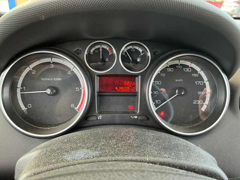 Peugeot 308 1.6 HDi Sport 2009 – снимка 4