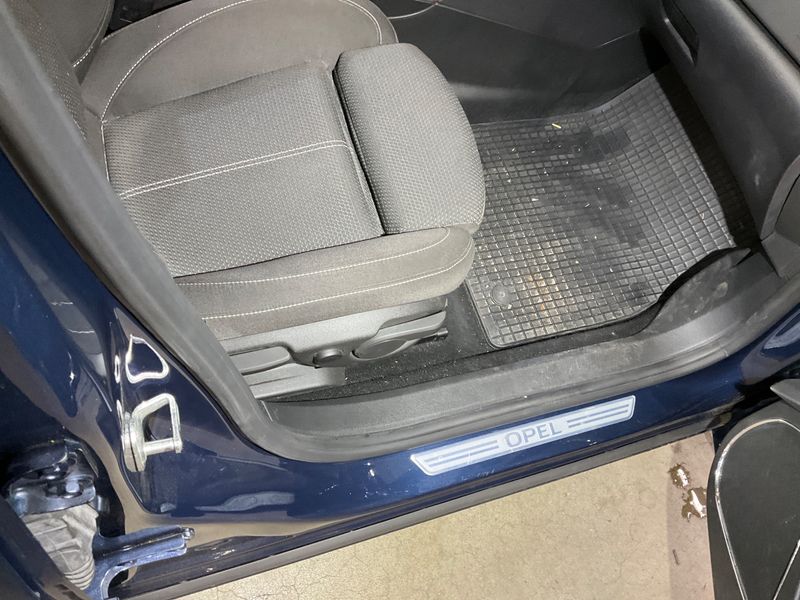 Opel Astra 1.4 Turbo Innovation 2011 – снимка 26