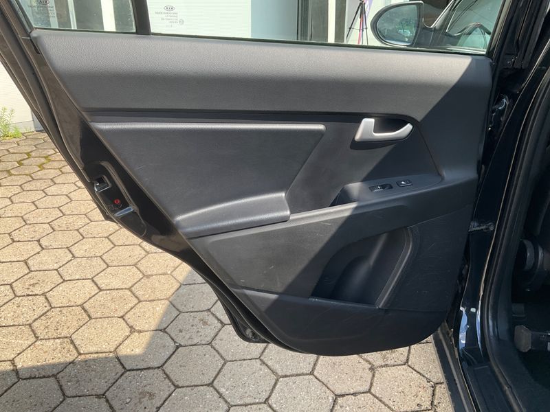Kia Sportage 1.6 GDI Edition 7 2WD 2015 – снимка 36