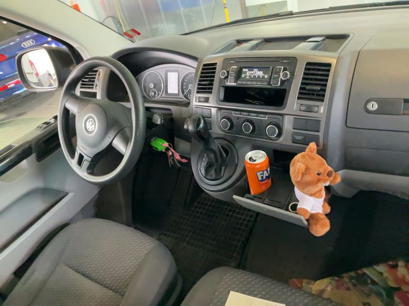 Volkswagen T5 Caravelle 2.0 TDI Trendline 4Motion 2014 – снимка 17