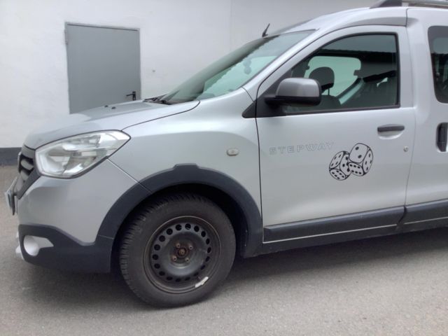 Dacia Dokker 1.5 dCi Diesel Stepway 2016 – снимка 2