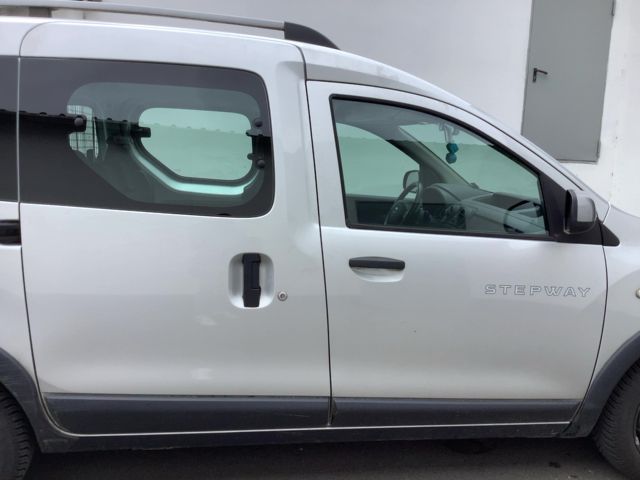 Dacia Dokker 1.5 dCi Diesel Stepway 2016 – снимка 10