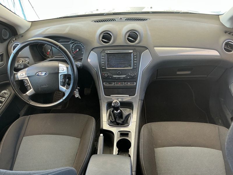 Ford Mondeo 2.0 TDCi Limited Edition 2013 – снимка 17