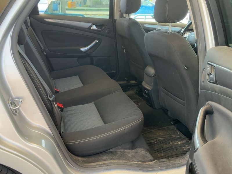 Ford Mondeo 2.0 TDCi Limited Edition 2013 – снимка 19