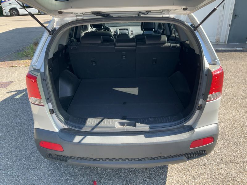 Kia Sorento 2.2 CRDi Vision 4WD 2011 – снимка 15