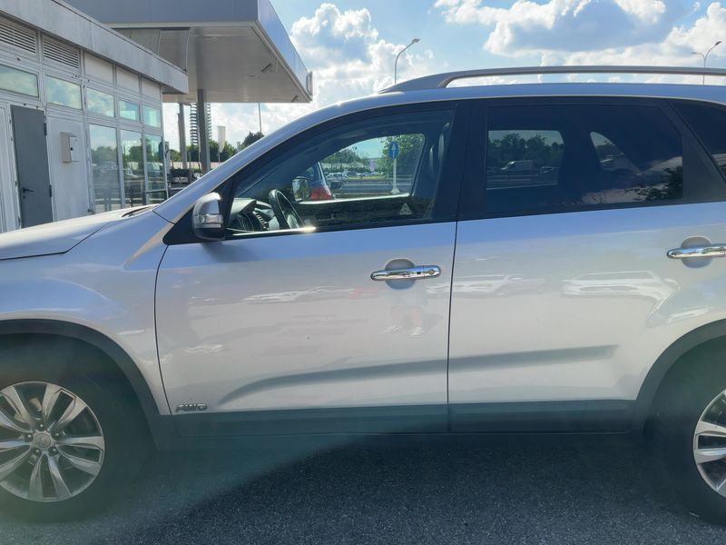Kia Sorento 2.2 CRDi Vision 4WD 2011 – снимка 4