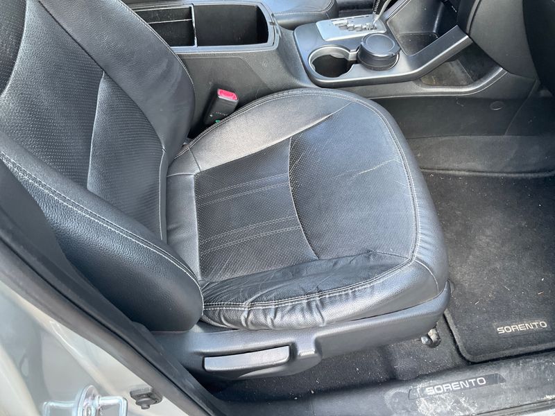 Kia Sorento 2.2 CRDi Vision 4WD 2011 – снимка 23