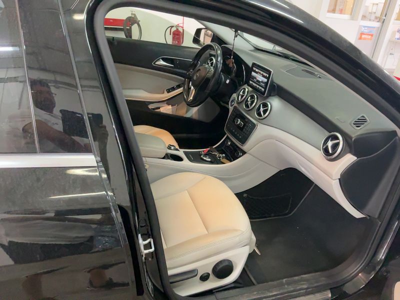 Mercedes-Benz GLA-Klasse GLA 200 d 4Matic Sport 2015 – снимка 16