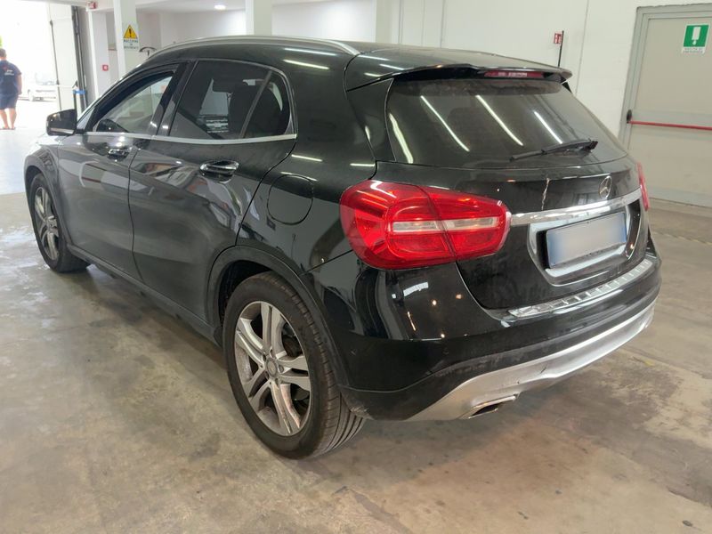 Mercedes-Benz GLA-Klasse GLA 200 d 4Matic Sport 2015 – снимка 6