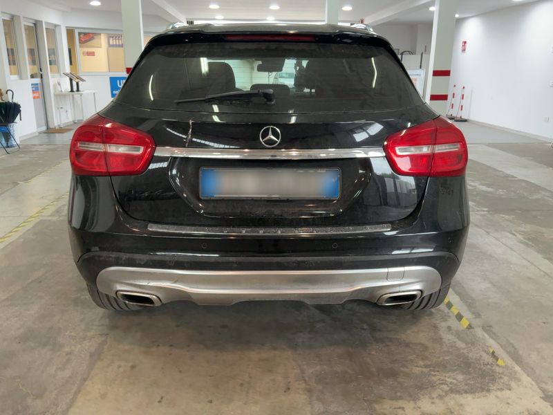 Mercedes-Benz GLA-Klasse GLA 200 d 4Matic Sport 2015 – снимка 7