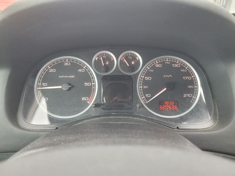 Peugeot 307 1.6 HDi XS 2005 – снимка 4
