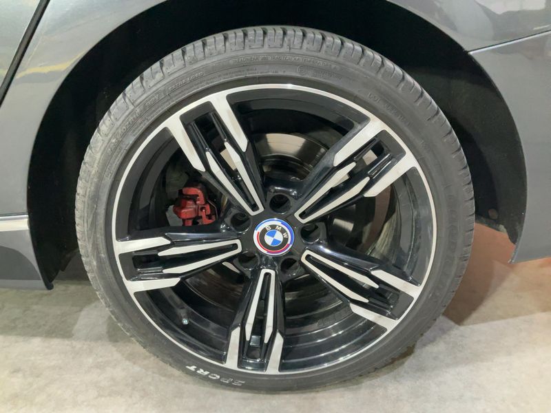 BMW 3er 320d GT M Sport 2016 – снимка 17
