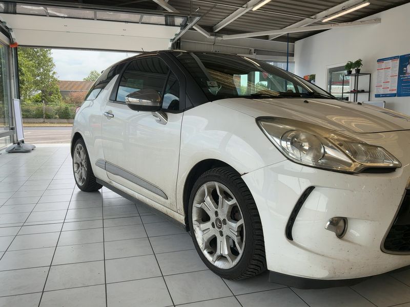 Citroen DS3 1.6 HDi SportChic 2011 – снимка 12