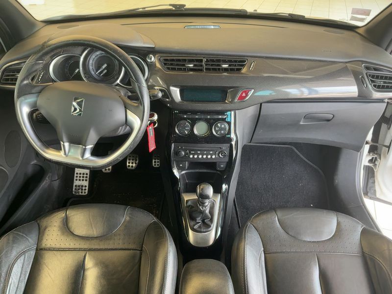 Citroen DS3 1.6 HDi SportChic 2011 – снимка 17