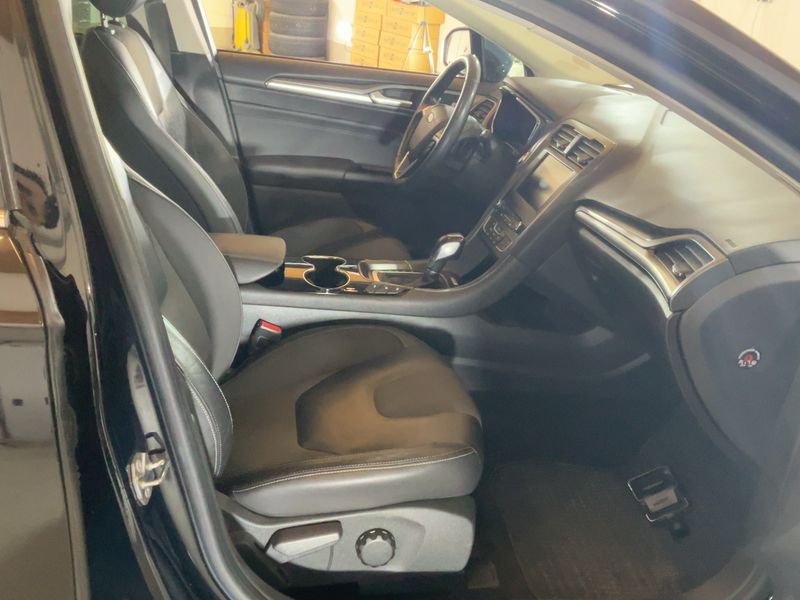 Ford Mondeo 2.0 TDCi Titanium AWD 2016 – снимка 17