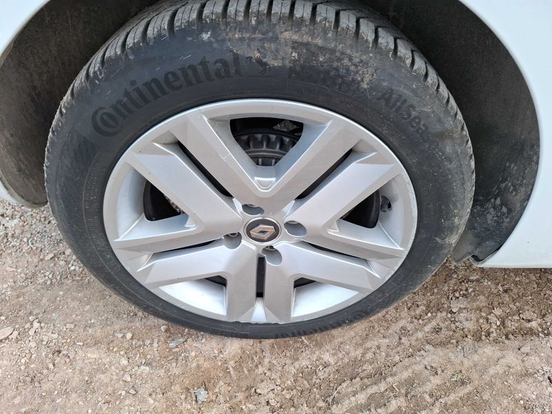 Renault Clio 1.0 TCe Business 2020 – снимка 44