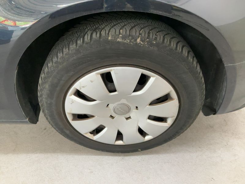 Audi A4 2.0 TDI Ambiente 2013 – снимка 11
