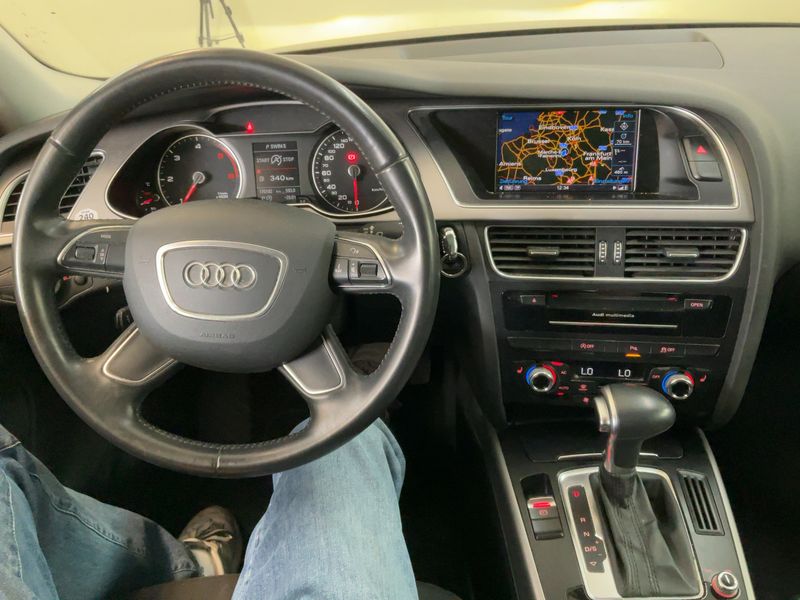 Audi A4 2.0 TDI Ambiente 2013 – снимка 18