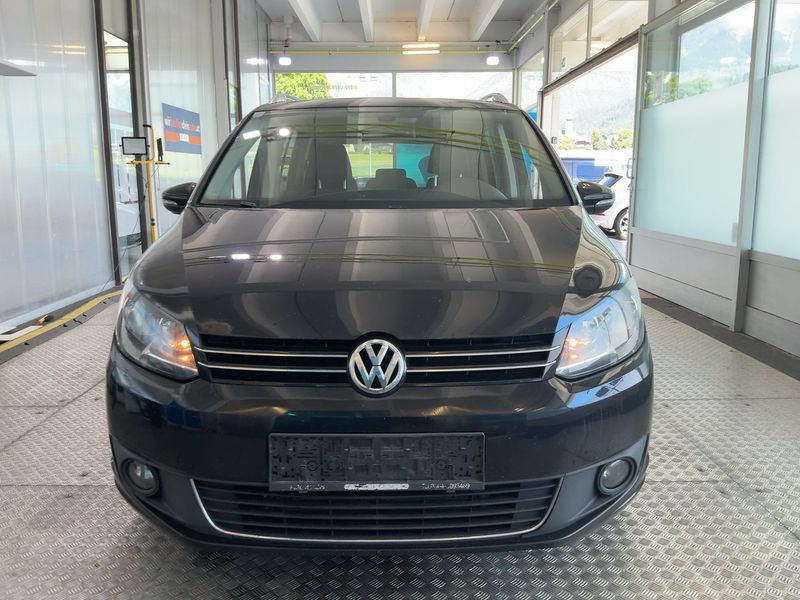 Volkswagen Touran 2.0 TDI Design Edition BlueMotion Tech 2011 – снимка 14