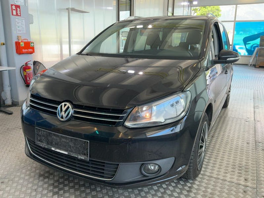 Volkswagen Touran 2.0 TDI Design Edition BlueMotion Tech 2011 – снимка 1