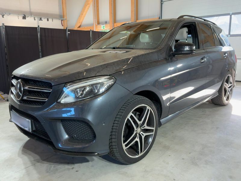 Mercedes-Benz GLE-Klasse GLE 500 4Matic AMG Line 2016 – снимка 1